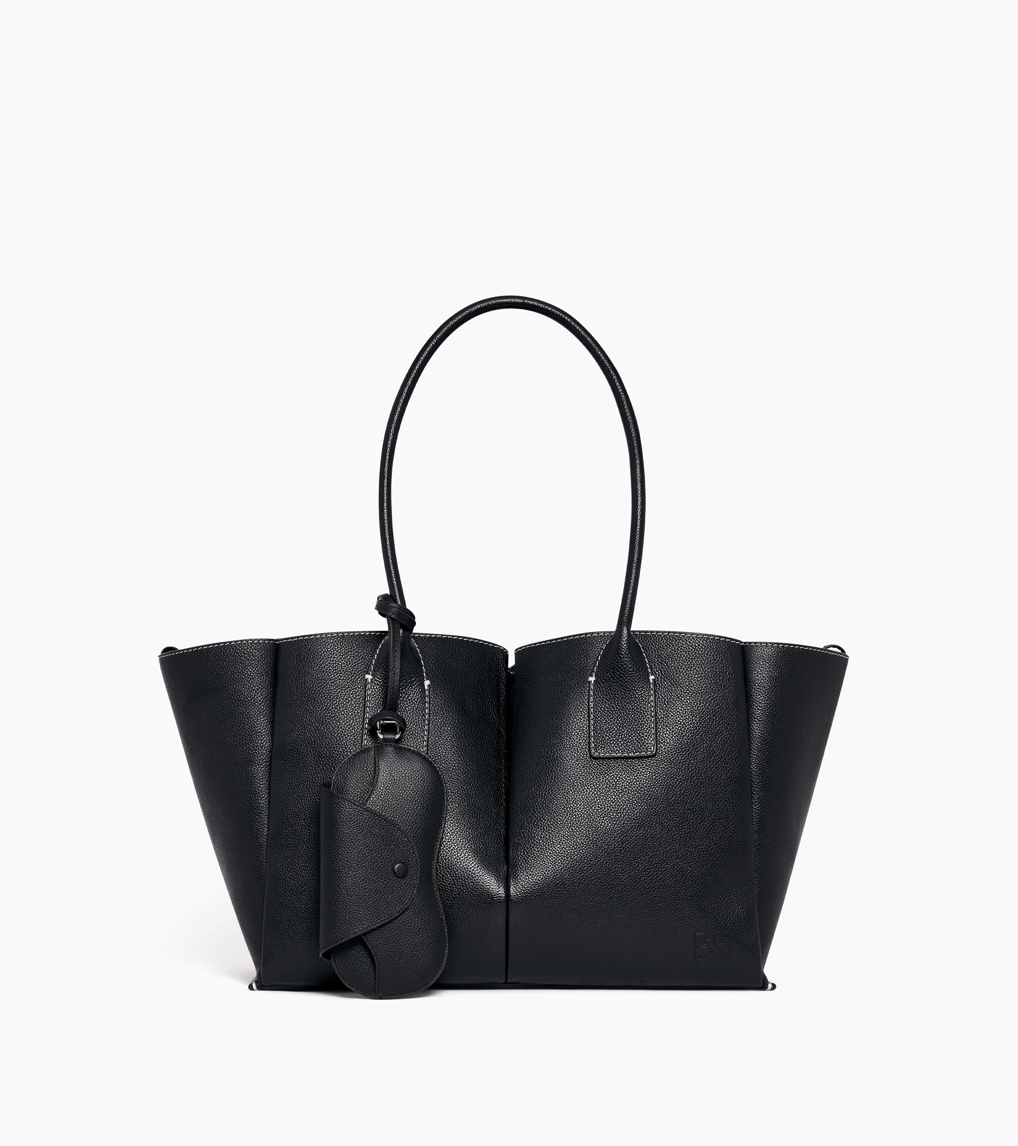 Glasses case with charms in grained leather - Image 4